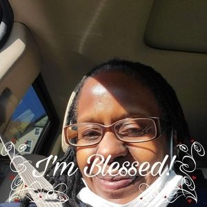 Meet your Posher, Gloria